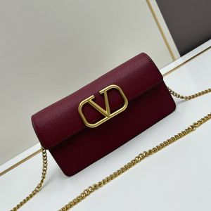 Valentino Vlogo Signature Wallet On Chain In Grainy Calfskin Burgundy/Gold