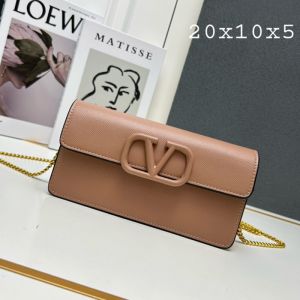 Valentino Vlogo Signature Wallet On Chain In Grainy Calfskin Khaki