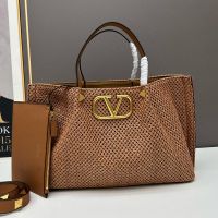 Valentino Shopping Bag In Synthetic Riffia Brown